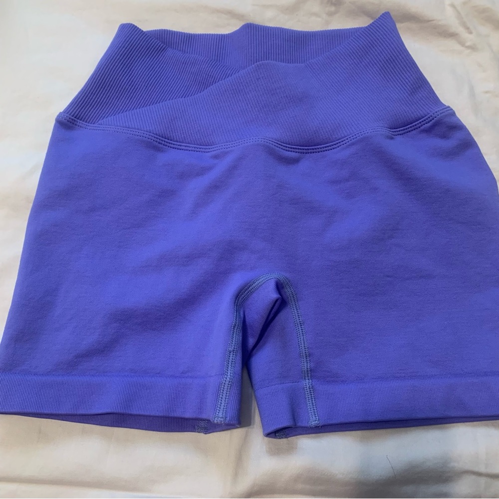 Lavender Purple Women's Shorts Stretchy Gymwear Booty Fitness Scrunched‎ Butt